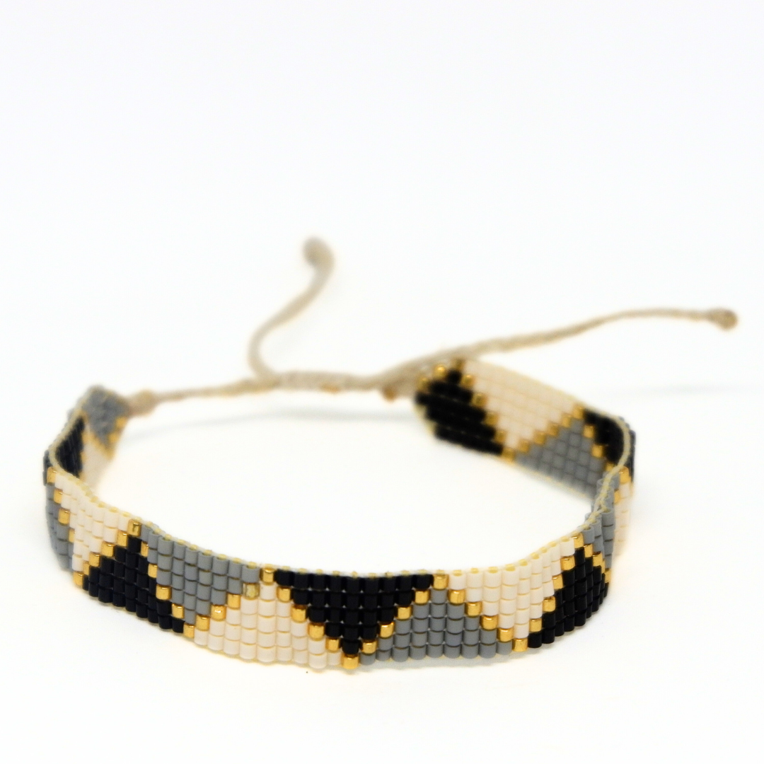 - Luna Bracelet -