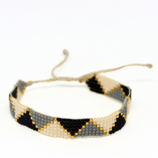 - Luna Bracelet -